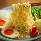 「冷しゃぶ冷やしラーメン」と「自家製味玉」をたっぷりの氷で【筋肉料理人】