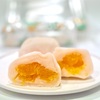 寒の戻り、朝から雨の寒い一日。晩ごはん代わりのお菓子。