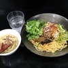 【今週のラーメン３４５６】 汁なし担担麺 ちりちり （東京・穴守稲荷） 汁なし担担麺 温 辛 ＋ パクチー　〜本格刺激の味わいにコスパの良さが加わる！最強タッグ汁なし担担！