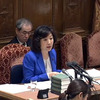 不毛の国会審議に一縷の望み、野田聖子委員長の議事進行采配