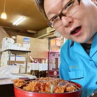 重慶飯店のソースかつ丼。