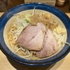 【新店】富士豚@町田〜特大ラーメン／ニンニク少しアブラ／二郎インスパイア／味付きアブラ／黒烏龍茶／デカ盛り／オススメ〜