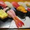 港鮨大島レビュー！お寿司のメニューと料金、一品料理詳細！