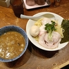 「麺や 百日紅（さるすべり）」で朝から特製煮干しつけ麺を味わう！新宿三丁目駅からだとC2番出口にアクセスすると近い