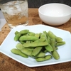 青い豆の季節もそろそろ終わる…。