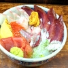 唐津産の厚いネタの海鮮丼が食べられる　呼子 大波OBAの特上海鮮丼（２７００円）