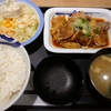 鶏のじゃがバター炒め定食。松屋