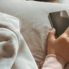 iPhoneのアラームが不安定になる理由とは？鳴らない原因と確実に作動させる設定ガイド