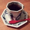  美術館に行けない日は食器棚を