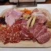新宿伊勢丹地下で、本格的な生ハムが気軽に食べられるバルがあるよ～