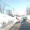 「雪解けと屋根の雪」