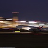 飛行機(EXPO2025 ANA JET)離陸｜夜の特別塗装機は...◆PCデスクトップ背景画像サイズ 1920x1080 ( Full HD )