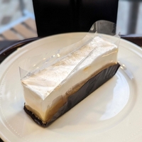 【エクセルシオールカフェ】2023年12月「2層仕立てのチーズケーキ～ベイクド＆レア～」を実食レポ