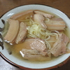 今日のタイメシ(退職者飯)は、豚の角煮をどばっと入れた沖縄ソーキそば！！