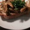 オトコの料理！Croûtes aux champignons きのこのクリームトースト