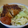 豚ハラミのスタミナ炒めとチキンソースカツ丼