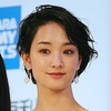 剛力彩芽の“グラビアショット”に苦言「老けた？」「平安時代の人みたい…」