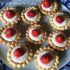mini strawberry tarts
