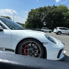 スーパーカーと楽しむ夏のドライブ。