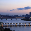 NOWソウルをきりとって。今夜は漢江の夜景がきれい。｜ソウルライブカメラより