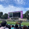 秋に競馬場もレパートリーに。
