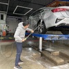 Rửa xe thuận tiện nhờ cầu nâng rửa xe ô tô