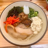 【新店】沖縄そば タイラ製麺所（北千住）タイラそばスペシャル＋じゅーしー