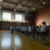 朝会での表彰と全校合唱練習