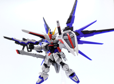 2023年1月21日(土)発売予定！！！　MGの技術で象られた新たなるSDガンダム！！　「MGSD フリーダムガンダム」のご紹介！！