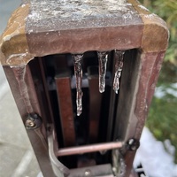 小さな氷柱