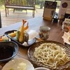 「庭テラス」でわらび餅とお蕎麦♪