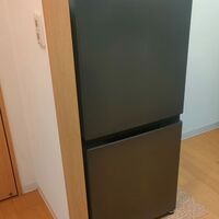【AQUA 2ドア冷蔵庫】購入レビュー「使い勝手抜群な3段冷凍庫・汚れが目立たない色と素材」