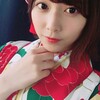 欅ちゃんの公式ブログの写真から。振り袖りさ､白い志田､お姉さんぺーちゃん､巫女菅井さん､きれいなあかねん､小学生葵ちゃん､猫みたいなみほとか。