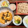 薮重（青井）ミニ玉子丼セット〔太切りそば〕＋もりうどん＋豚角煮＋ハゼ天＋島らっきょう天