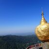 ミャンマー人気観光名所！！落ちそうで落ちない不思議な黄金の岩【ゴールデンロック】を拝もう。