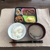 肉じゃがとおひたし