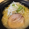 白醤油ラーメン