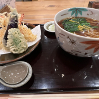 閉店 ホア カフェ Hoa Cafe 鎌倉 材木座海岸のド真ん前の絶景カフェはドーナツが美味い ビーフステーキカレーも気になる 鎌倉グルメ No Second Life