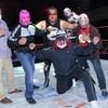 LUCHA LIBRE BOOMがオベットを襲撃！