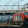 EH500牽引1070レ石油貨物列車