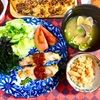 塩鮭の混ぜごはん　アスパラの豚バラ肉巻き　パリパリ焼きチーズ