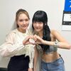 元HKT48村重杏奈、LE SSERAFIM宮脇咲良＆ウンチェとのツーショットを公開！