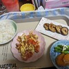 6/2今朝は、少々、冷える。こんな日は、朝から居眠り！ベッドと仲良し。