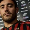 【DF・Alan Ruschel】コロンビア墜落事故に屈しない家族と恋人マリーナの強い想い…シャペコエンセ最初の生存者アラン・ルシェウの半生と結婚、そしてサッカー経歴に迫る