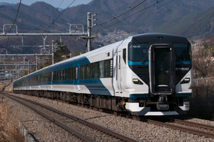 8/9-10　E257系2000番台NA-05編成　夜行臨時特急「アルプス」運転。