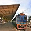 「特急列車スプリンター（Special Express Diesel Railcar　Sprinter　Train No.40）」に乗車　スラターニー～バンコク間　７時間５分かけて。。。