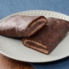 ローソンから「くちどけショコラクレープ」が新登場！生チョコソースと生チョコクリームを包んだコンビニスイーツ新商品