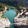 泳げるオアシス？オマーンの人気避暑地「Wadi Bani Khalid」で度胸試ししてきた