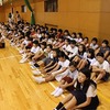 にこにこ集会　4年：合唱リハーサル　委員長任命