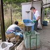 連休明け　アルミ缶のリサイクル　屋上のヒラドツツジ